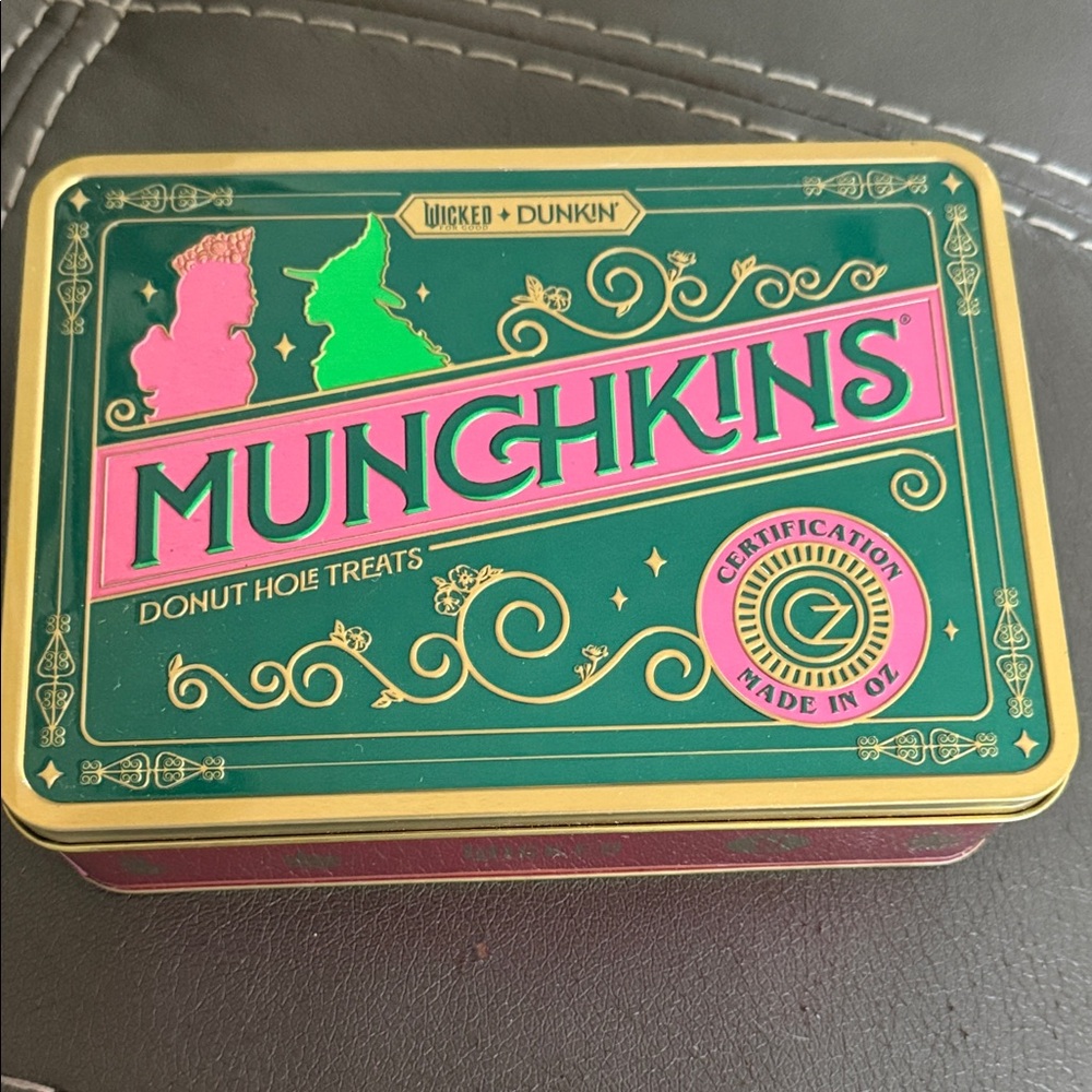 Munchkins Donut Hole Treats Tin